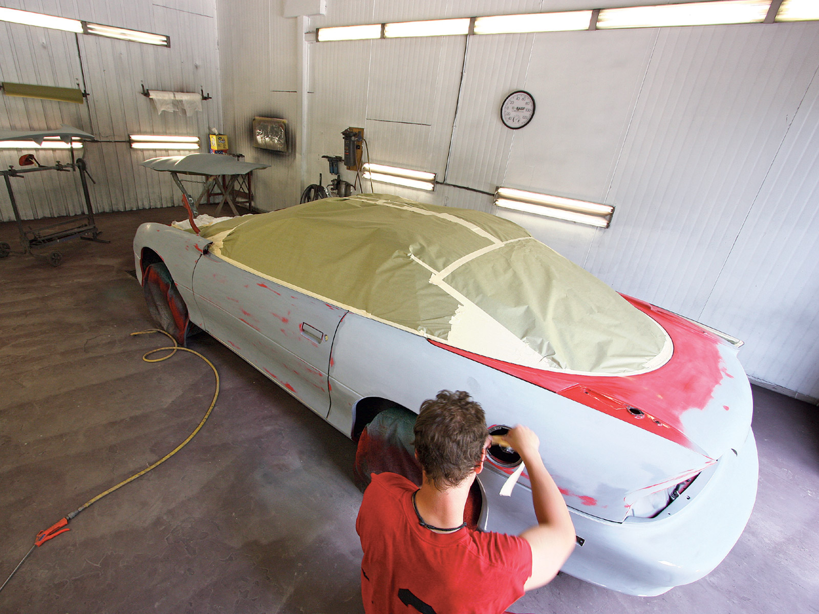 Восстановление геометрии кузова и покраска автомобилей